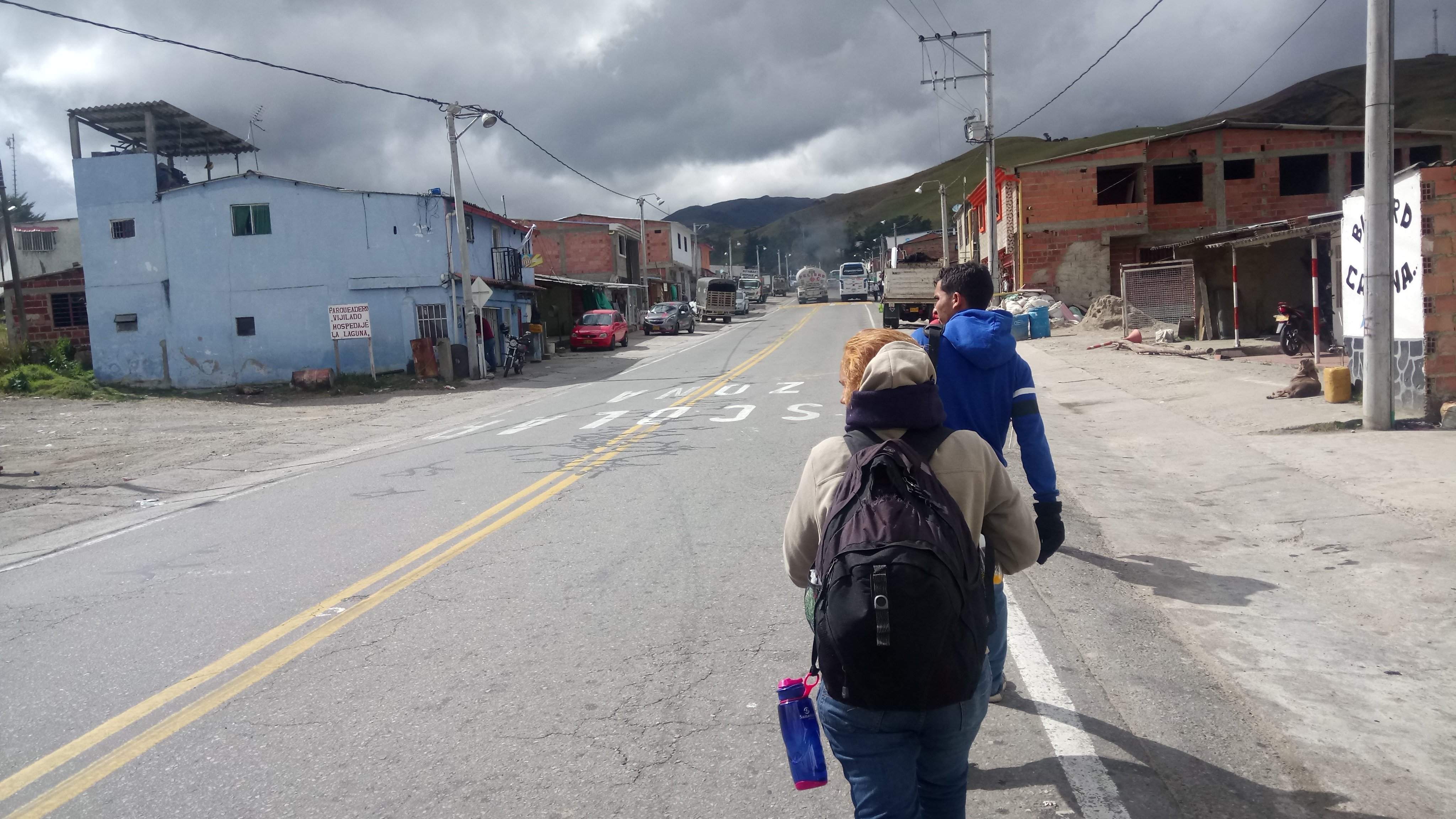 Suelas desaparecidas: historias de venezolanos caminantes